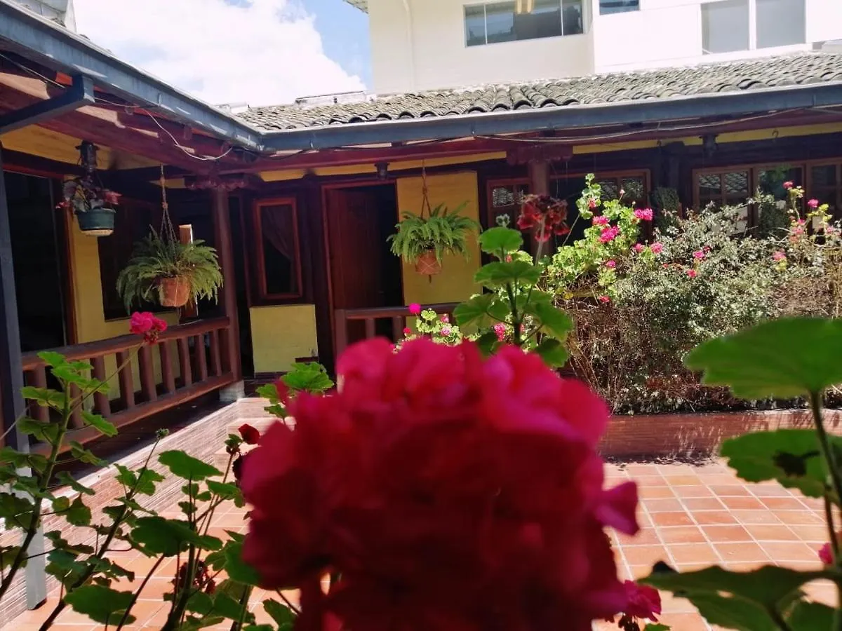 Hatun Runa Hostal Quito Ecuador