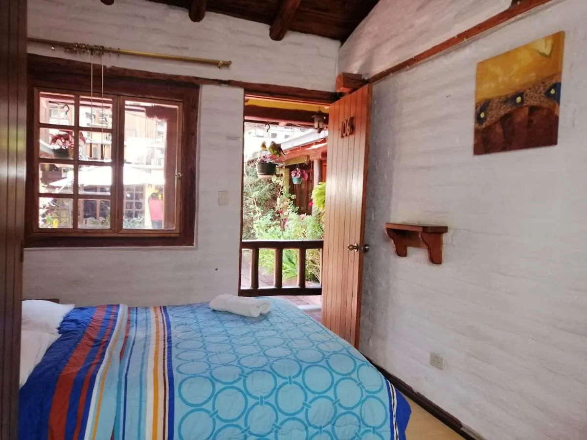 Hatun Runa Hostal Quito 0*,  Ecuador