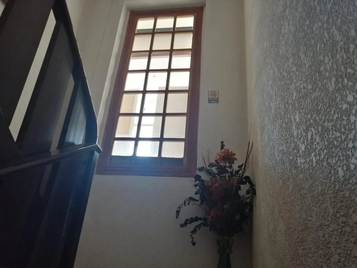 Hatun Runa Hostal Quito 0*,